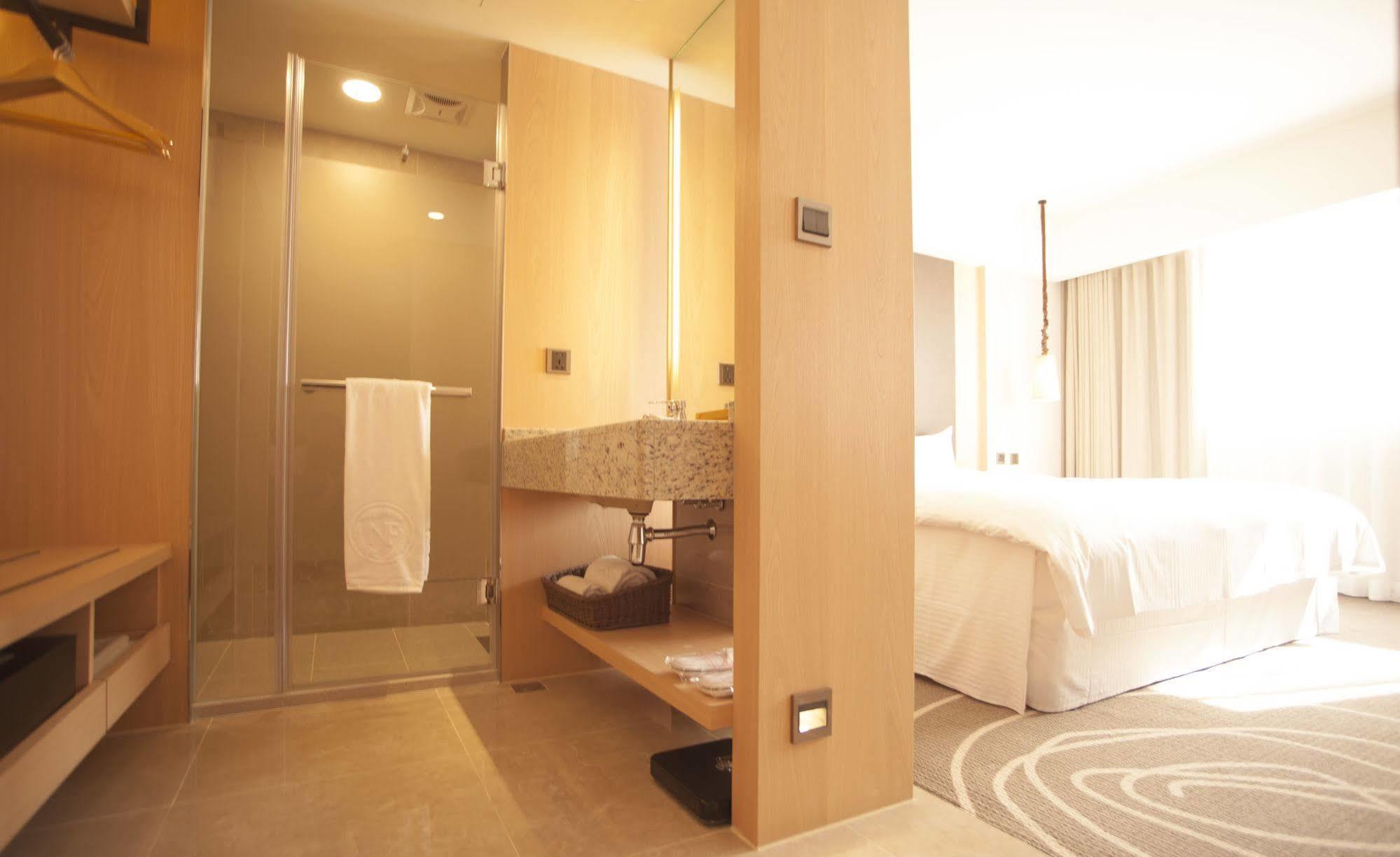 Inn By The Village Taitung Exterior photo